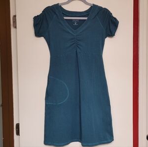 Athleta Green Short Sleeve Athletic Dress with Pocket size XS